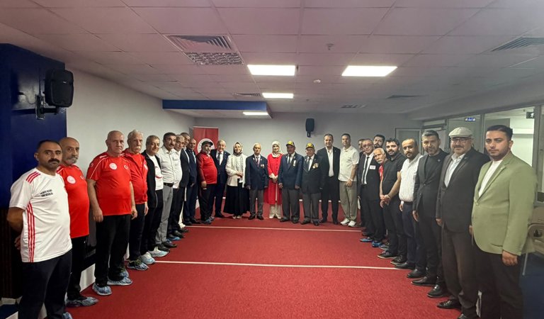Gazilerimiz ve Büyüklerimiz Aynı Dostluk Sahasında Buluştu