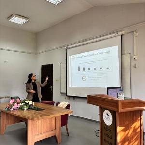 Üniversite Öğrencilerine Yönelik “Sağlıklı Yaşam ve Güvenli İlişkiler” Seminerleri Düzenlendi. - fotoğraf 12