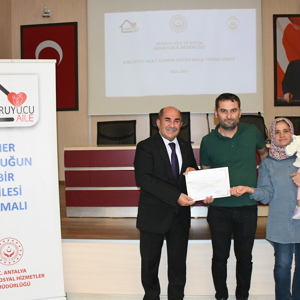Antalya’da Koruyucu Ailelere Yönelik 1. Kademe Eğitimi Tamamlandı - fotoğraf 7