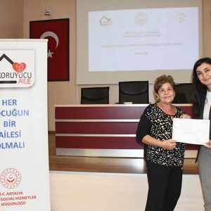 Antalya’da Koruyucu Ailelere Yönelik 1. Kademe Eğitimi Tamamlandı - fotoğraf 19