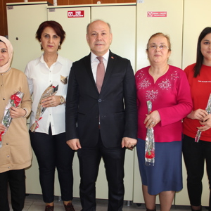 İl Müdürlüğü personeline “Kadınlar Günü” sürprizi  - fotoğraf 8