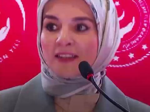 Merkez ve taşra teşkilatımızın her birimiyle büyük Türkiye ailemizin refahı için sahada, vatandaşlarımızın yanı başındayız.   7 bölgemizin, 81 ilimizin dört bir yanını sosyal hizmetlerimizle kuşatmaya devam edeceğiz. 
