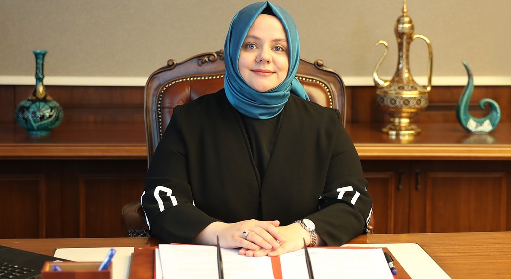 Aile, Çalışma ve Sosyal Hizmetler Bakanımız Selçuk: “Engelli Aylığı Alan ve Evde Bakım Yardımından Yararlanan Engellilerimizin, 1 Ocak 2020 Tarihi ve Sonrasında Süresi Dolan Raporlarını Mayıs Ayı Sonuna Kadar Geçerli Sayıyoruz”