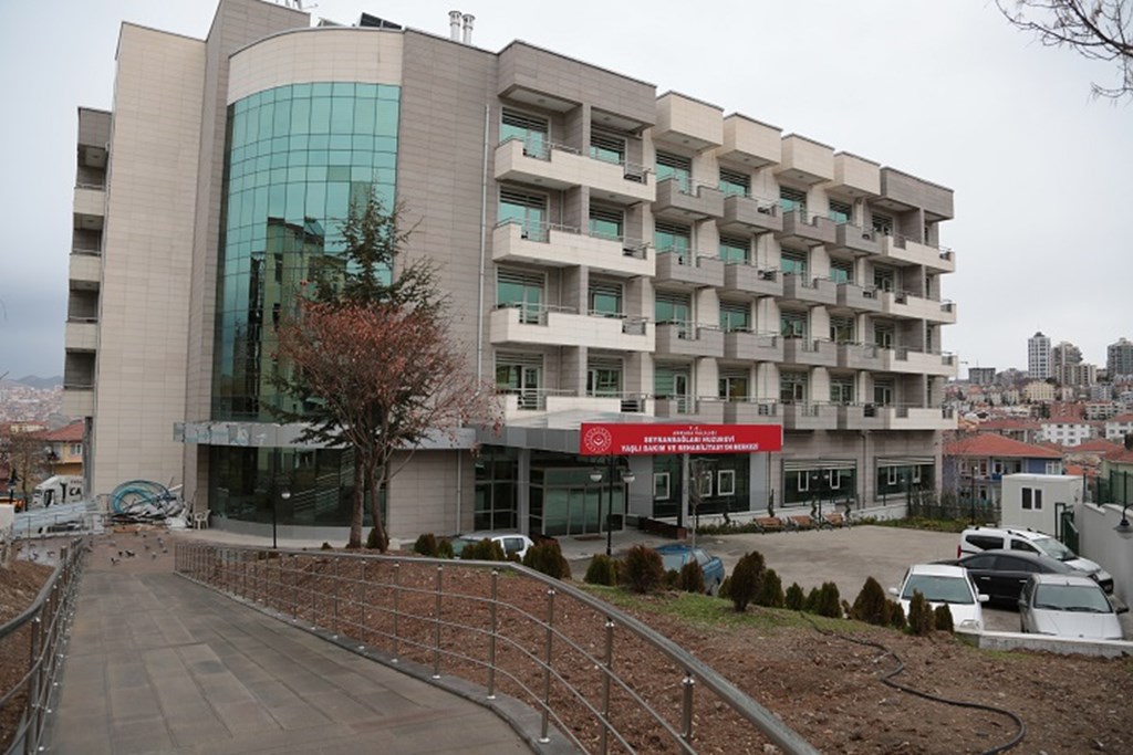 Bakan Selçuk: “Huzurevlerimizin Anlık Takibi İçin Takip İzleme Birimleri Oluşturduk”