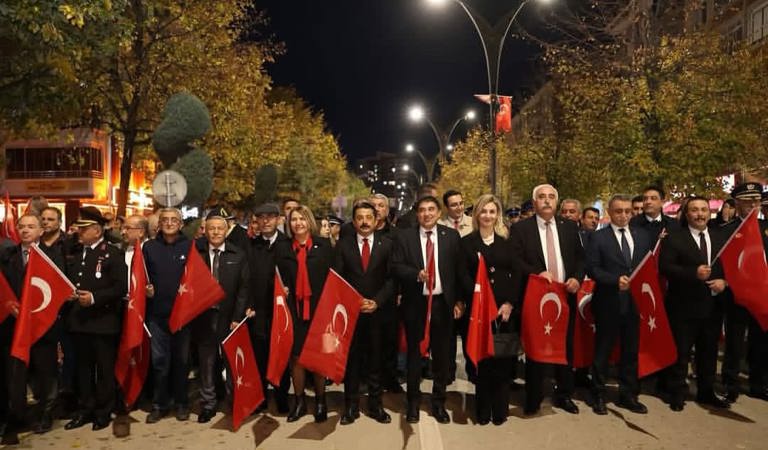 CUMHURİYET COŞKUSUNU KIRŞEHİR’DE BİRLİKTE YAŞADIK