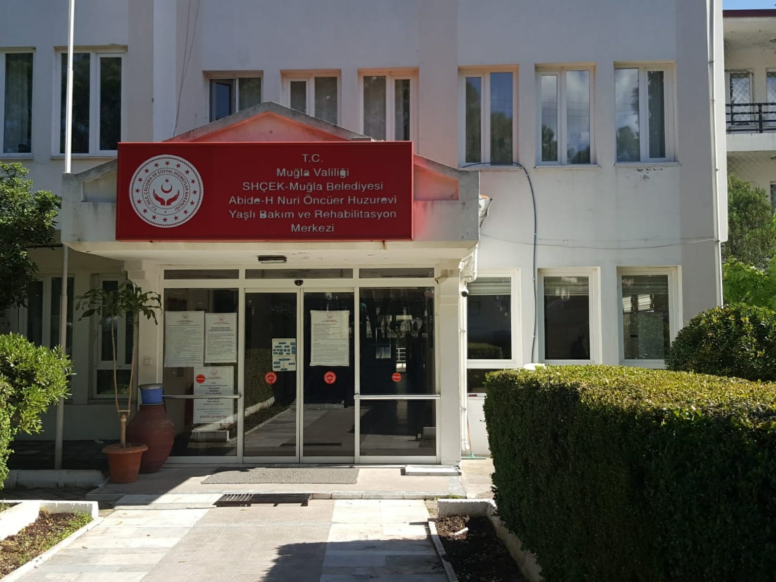 Yaşlıların Sağlığı İçin Çiçek ve Hediye Göndermeyin