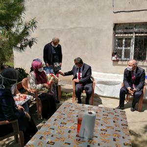 İl Müdürümüz Tekin BALCI, Samsun Valisi Sn. Osman KAYMAK ile birlikte Şehit Annesinin Anneler Günü’nü kutladı - fotoğraf 7
