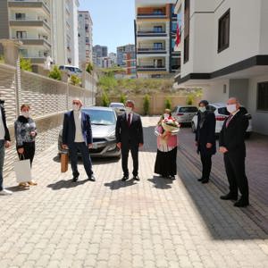 İl Müdürümüz Tekin BALCI, Samsun Valisi Sn. Osman KAYMAK ile birlikte Şehit Annesinin Anneler Günü’nü kutladı - fotoğraf 3