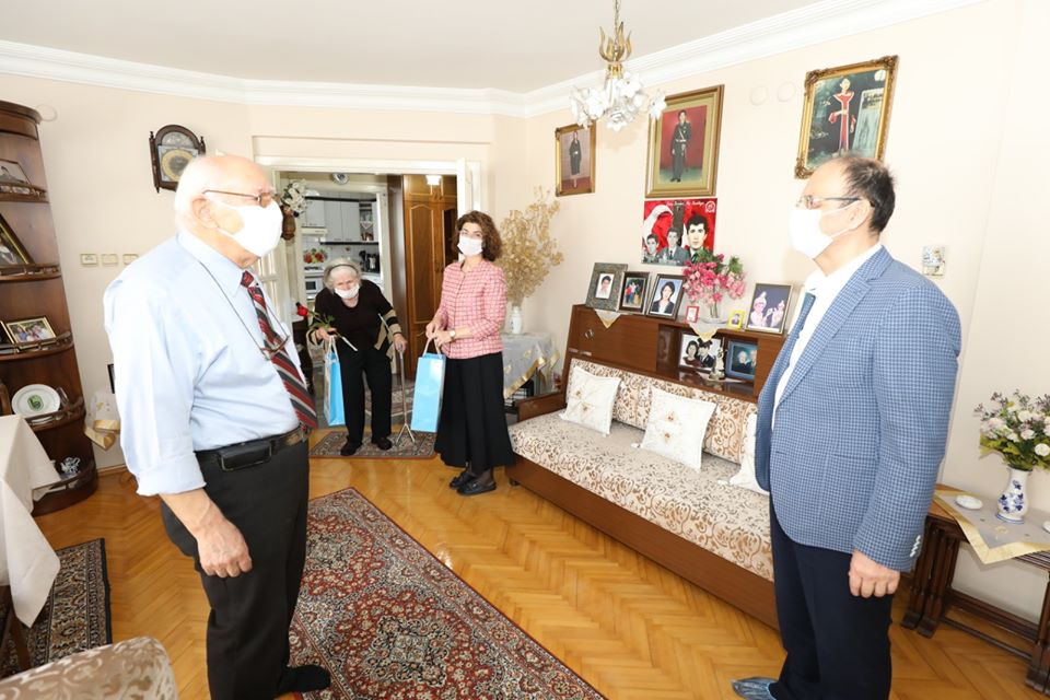 Şehit Ailelerimiz Başımızın Tacı