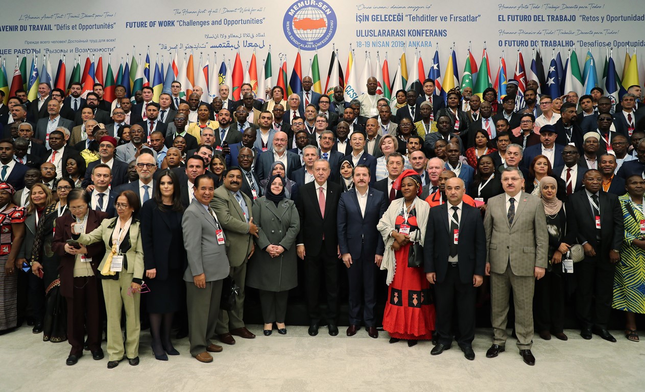 Cumhurbaşkanı Erdoğan ve Bakan Selçuk, Memur-Sen Hizmet Binasının Açılışına ve Konferansa Katıldı 