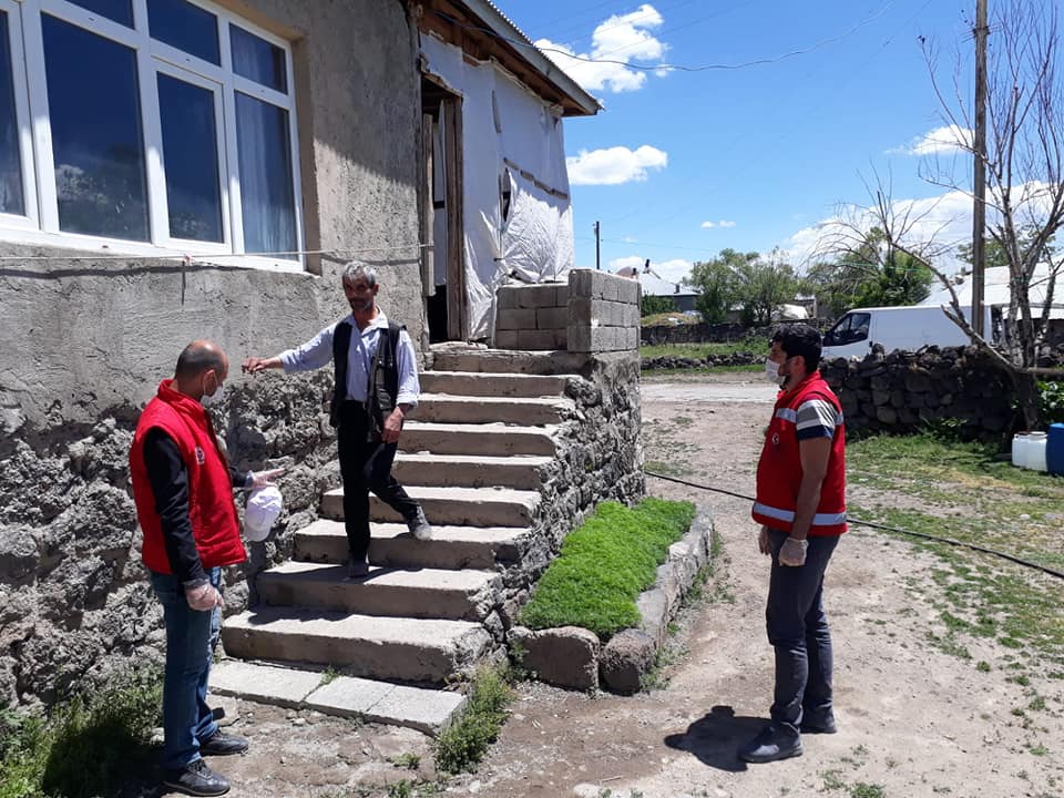 Müdürlüğümüz personelleri vatandaşların ihtiyaçlarını karşılamak üzere çalışmaya devam ediyor