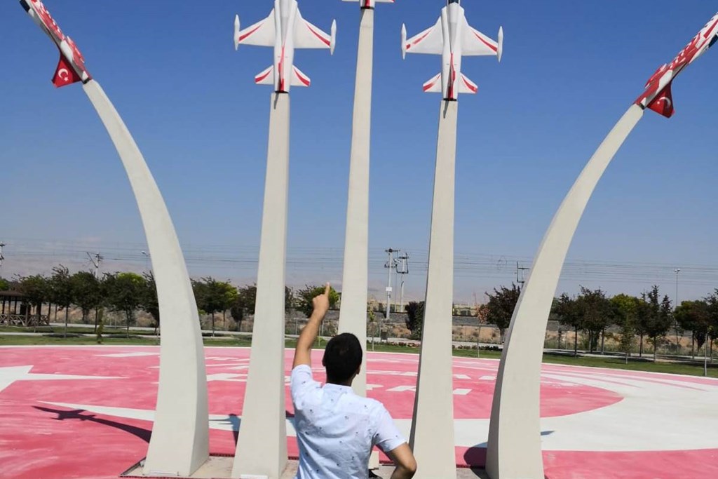 Bakan Selçuk: “Sosyal Koruma Kalkanı Kapsamında 1000 Dezavantajlı Gencimize Destek Sağladık”