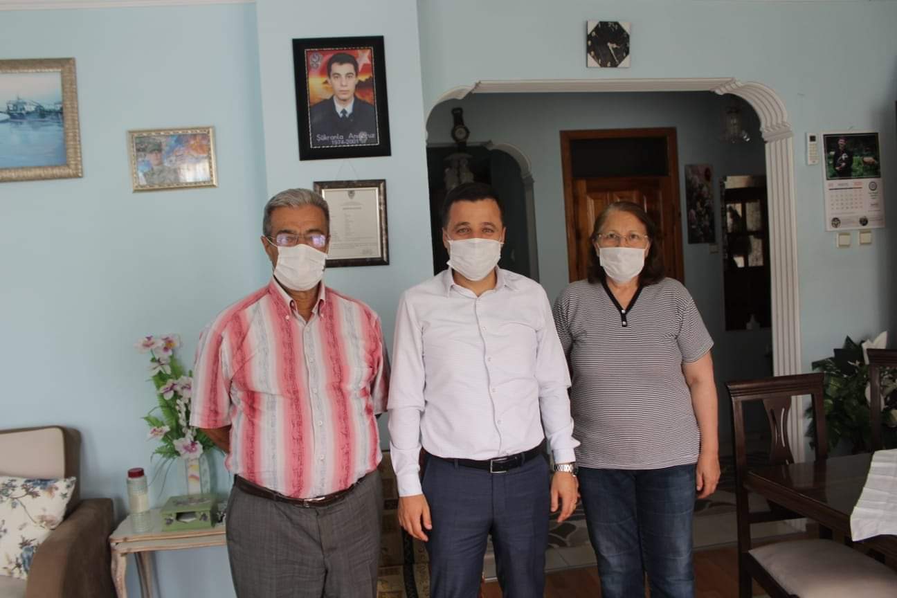 İl Müdürümüz Osman Toprakçı Babalar Gününde Aziz Şehitlerimizin Emanetleri Şehit Babalarımızın Babalar Gününü Kutladı.