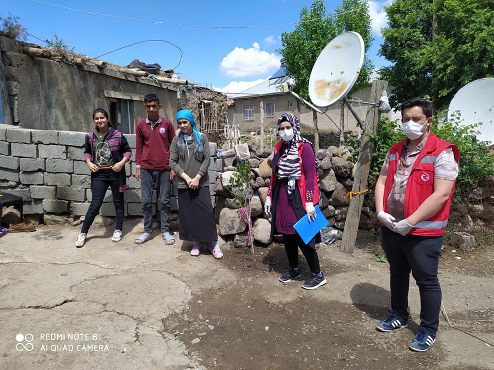 Durmadan yorulmadan hizmete devam ediyoruz