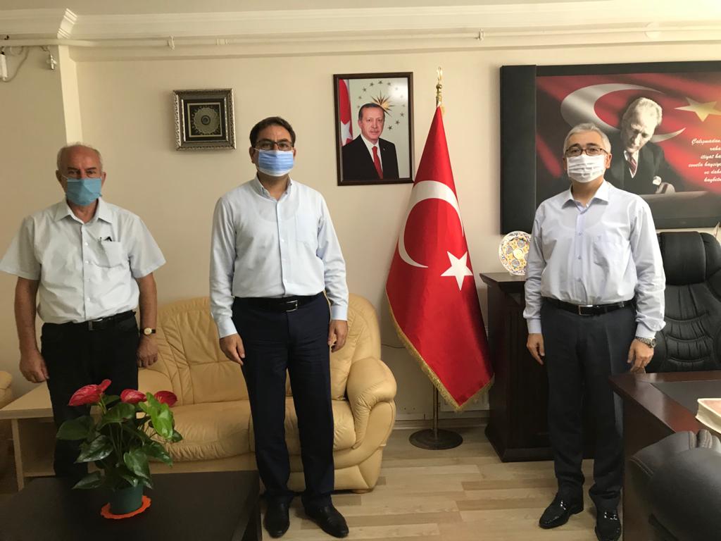 İl Kültür ve Turizm Müdürü Veli ŞEN ve Şube Müdürü Zekeriya KURTULMUŞ İl Müdürü Faruk UYSAL’a bir süre önce göreve başlaması vesilesiyle hayırlı olsun ziyaretinde bulundu.