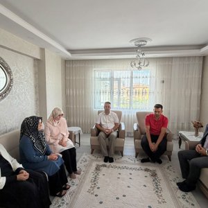 Şehit Ailelerimize Vefa Ziyaretleri Sürüyor - fotoğraf 1