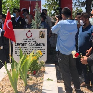 Sela Okuyanların Bela Okuyanları Yendiği 15 Temmuz'un 4. Yıl dönümünde Aziz Şehitlerimizi Rahmet ve Minnetle Anıyoruz - fotoğraf 1