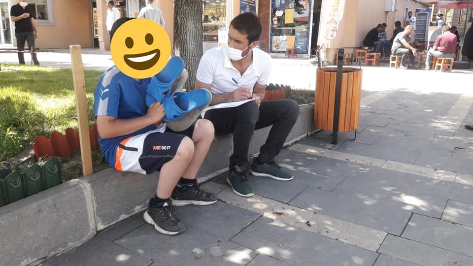 Sokakta çalışan çalıştırılan çocuklara yönelik uygulamalar gerçekleştirilmiştir