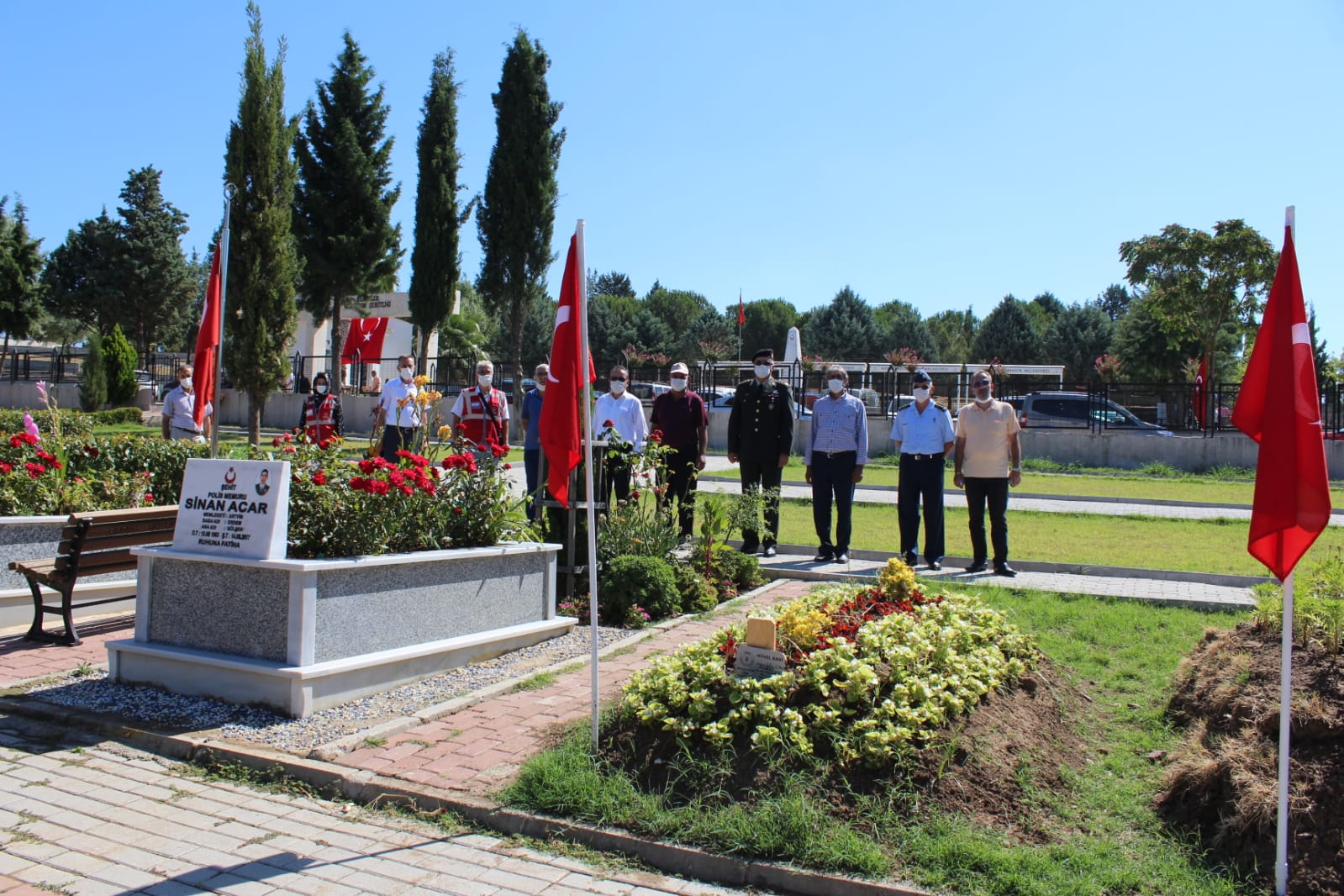Hamitler ve Pınarbaşı Şehitliklerine Bayram Ziyareti Gerçekleştirdik