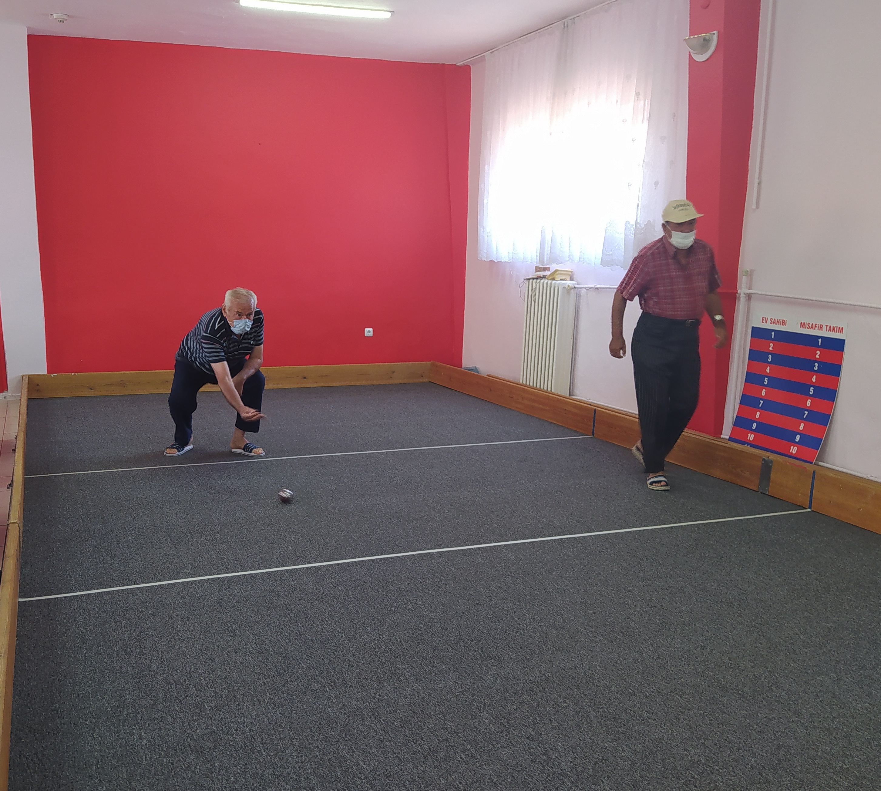 Kırklareli Huzurevi Müdürlüğü Bocce Takımımız uzun bir aradan sonra tekrar bir araya geldi ve sosyal mesafe kurallarına uyarak çalışmalarına başladı. Bocce Takımımıza başarılar diliyoruz.