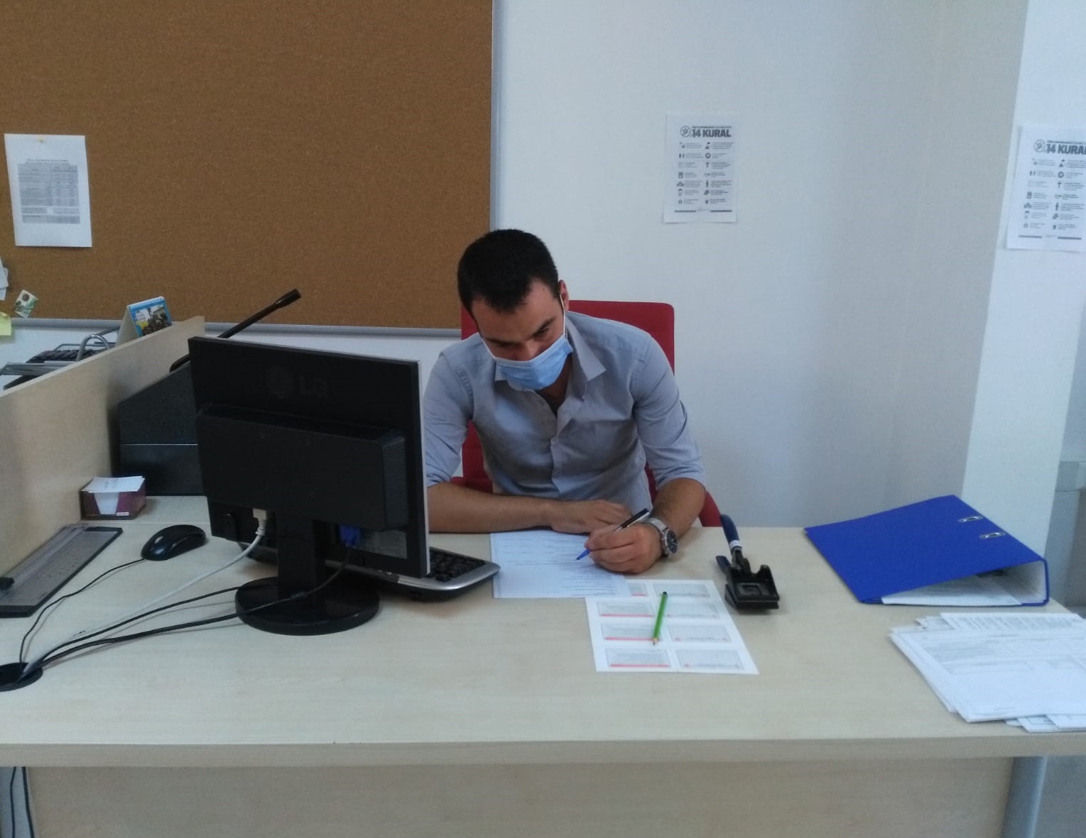 Engelli Kimlik Kartı Başvuru İşlemleri Sosyal Hizmet Merkezlerimizde Gerçekleştirilmeye Başlanmıştır.