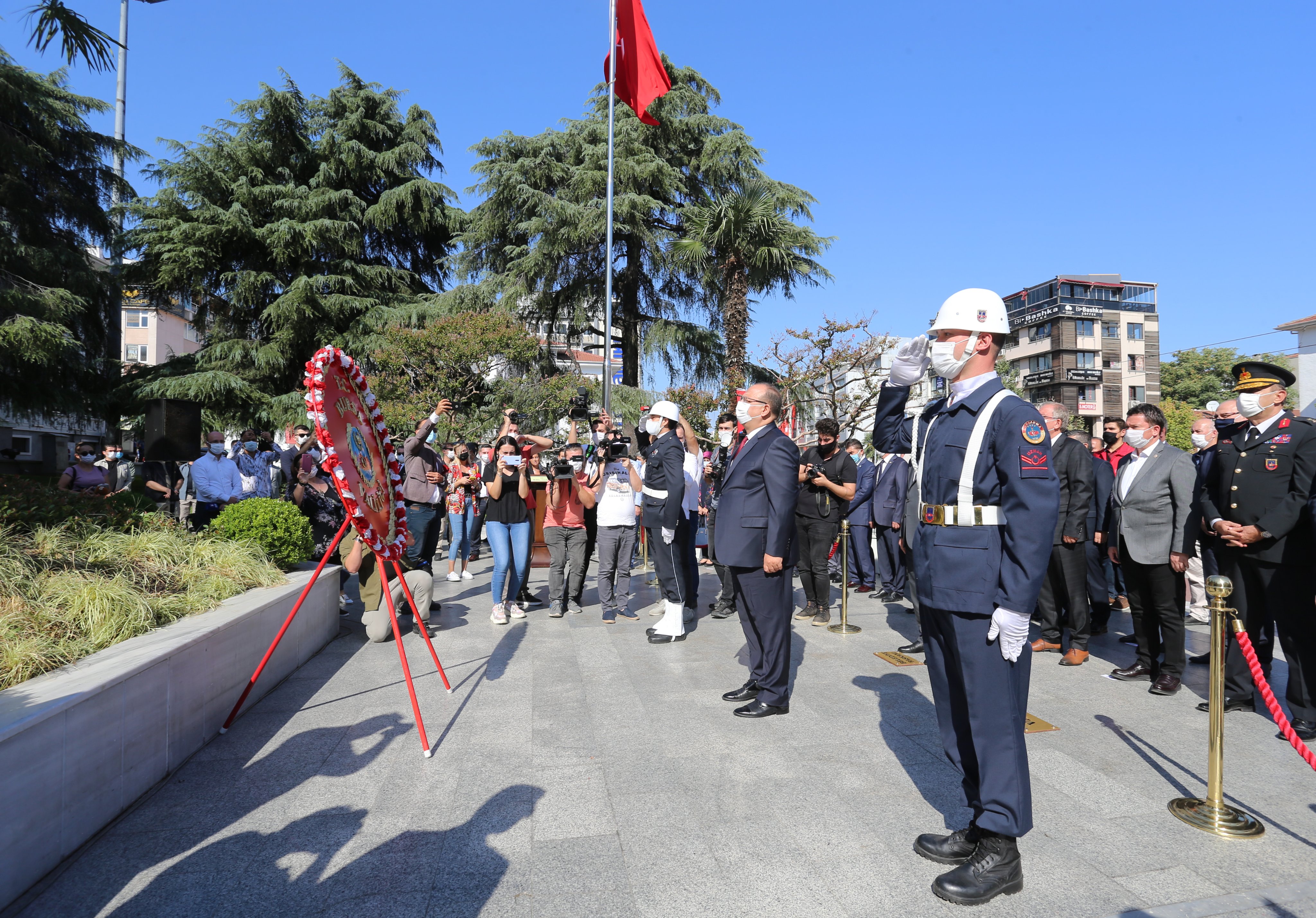 Bursa’nın Düşman İşgalinden Kurtuluşunun 98'nci Yıl Dönümü Düzenlenen Törenle Kutlandı