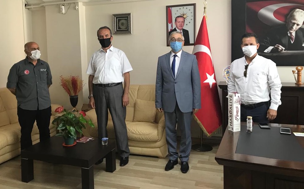 Cihannüma Derneği Kırklareli İl Başkanı ve Dernek Yönetim Kurulu Üyeleri Kırklareli Aile, Çalışma ve Sosyal Hizmetler İl Müdürü Faruk UYSAL’ı makamında ziyaret etti.