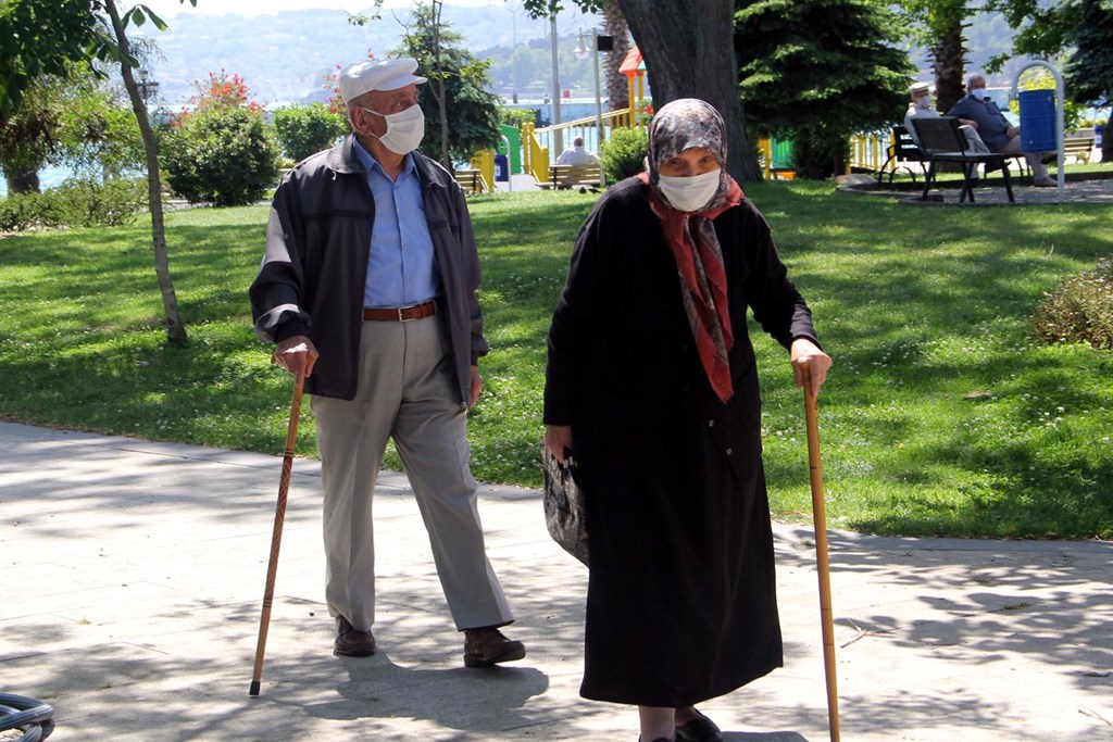 Minister SELÇUK: "We supported 62 thousand 400 elderly people within the scope of YADES"