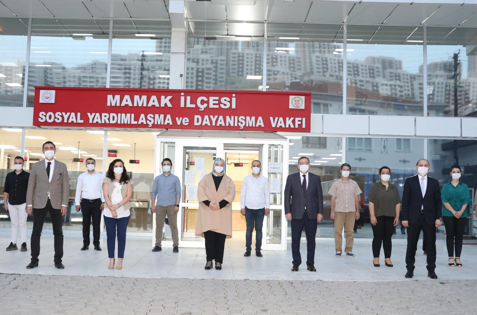 Bakan Selçuk: “Sosyal Yardımlaşma ve Dayanışma Vakıfları'na Periyodik Pay Olarak 186,8 Milyon TL Kaynak Aktardık”