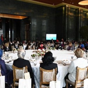 Emine Erdoğan Hosts Zehra Zümrüt Selçuk and Foster Families in the Presidential Palace within the Scope of the Workshop Organized by the Ministry of Family, Labour and Social Services - fotoğraf 7