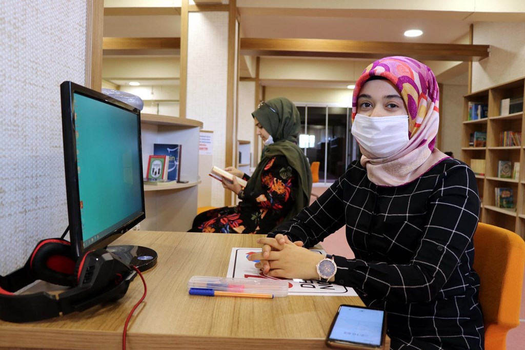 Ministry Offers Job and Vocational Counseling Service to 7 thousand 400 Young People Under Protection