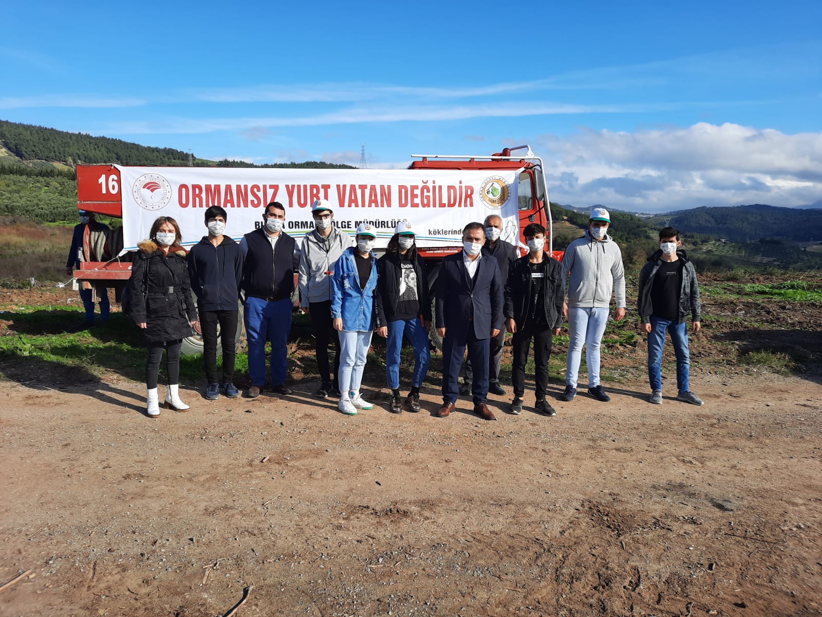 Geleceğe Nefes Olmak İçin Fidanları Toprakla Buluşturduk