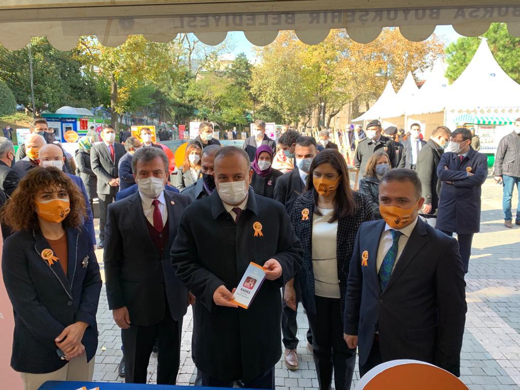 Güçlü Kadınlarımızın Üretken Yüzü Kooperatiflerimizin Sokak Sergisi Göz Doldurdu