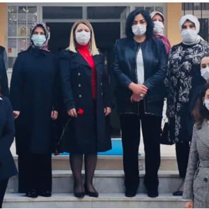 Kadına Yönelik Şiddete Karşı Uluslararası Mücadele Günü Kapsamında Ağaç Dikme Etkinliği Gerçekleştirildi - fotoğraf 5