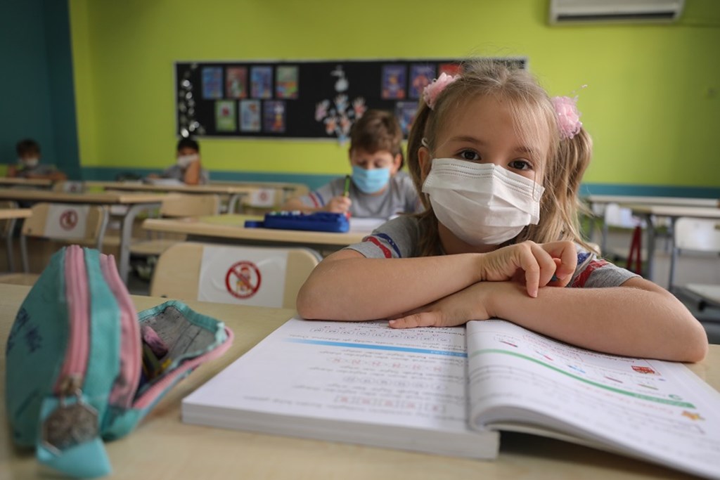 Bakanlığımız, “Ben De Okuyorum Öykü Dizisi 3 –Büyülü Gökkuşağı’” İsimli Kitabı Muzır Yayın İlan Etti