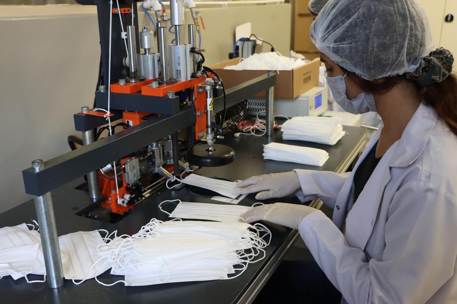 Bakan Selçuk: “Güvensiz Koruyucu Maske Üreticilerine İdari Para Cezası Uyguladık”