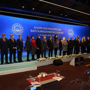 Batı Karadeniz Kadın Kooperatifleri Buluşması Sayın Bakanımız Zehra Zümrüt Selçuk’un katılımları ile Samsun’da gerçekleştirildi - fotoğraf 7