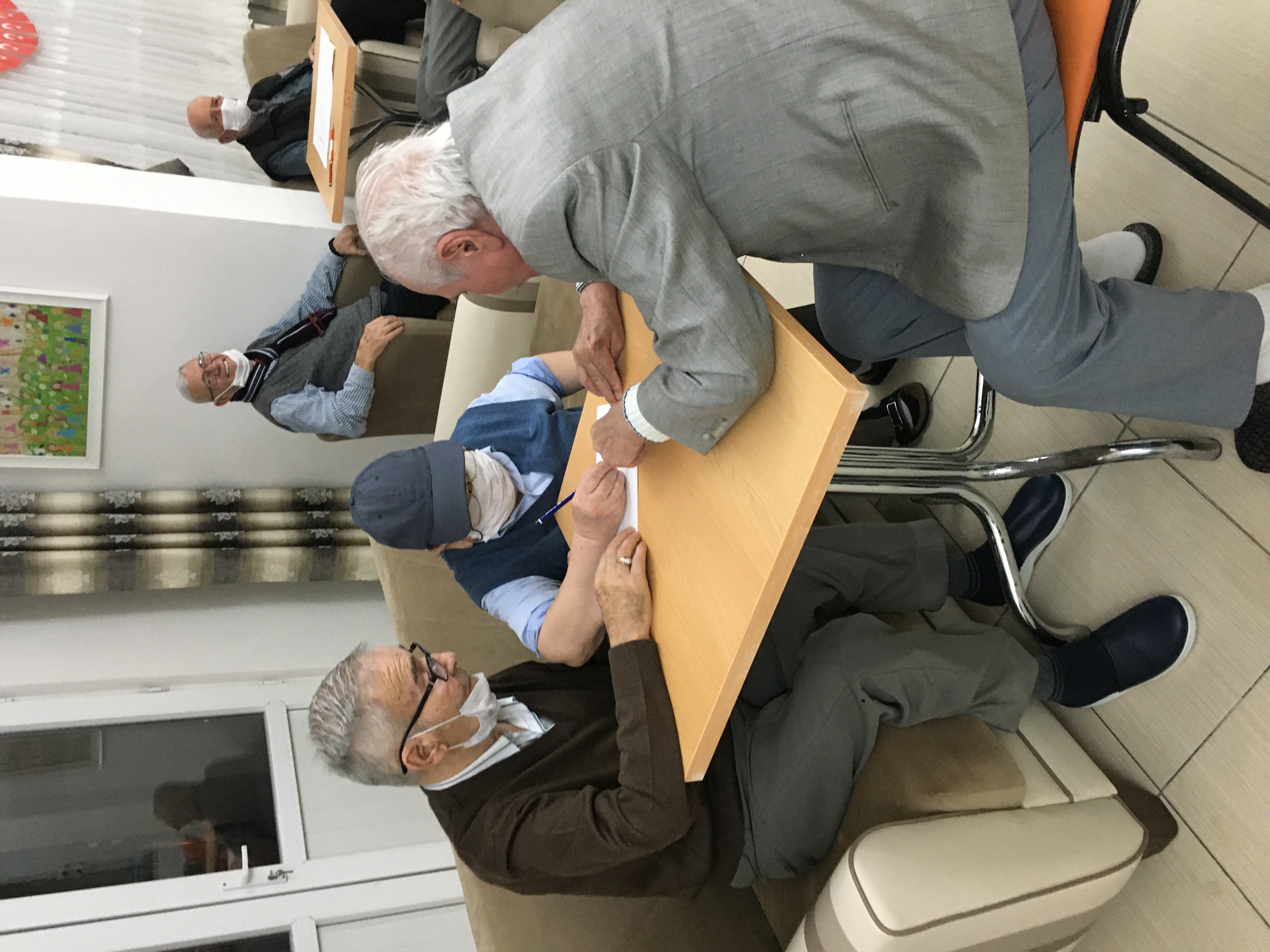 Lüleburgaz Ramazan Yaman Huzurevinde gerçekleştirdiğimiz Bilgi Yarışması etkinliği ile değerli büyüklerimiz eğlenceli vakit geçirdiler.