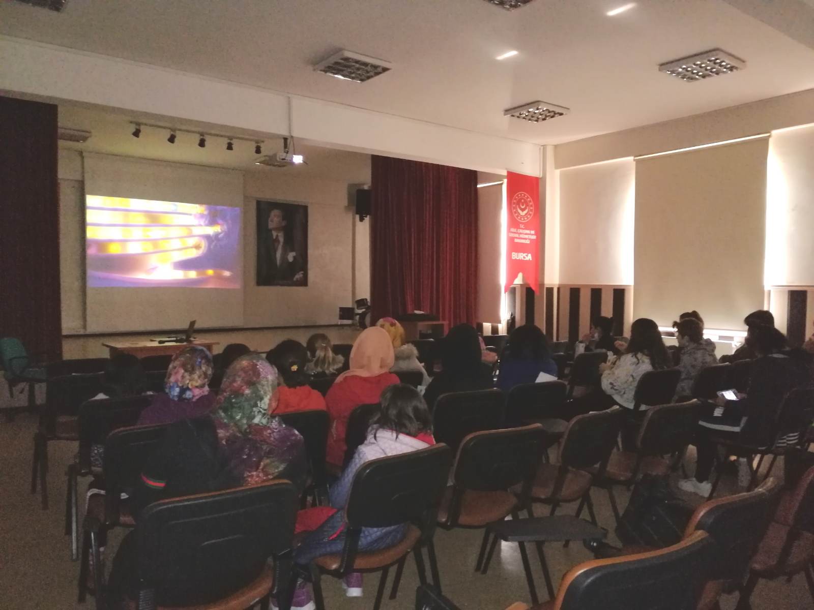 Her Hafta Bir Filmle Eğlenerek Öğreniyoruz