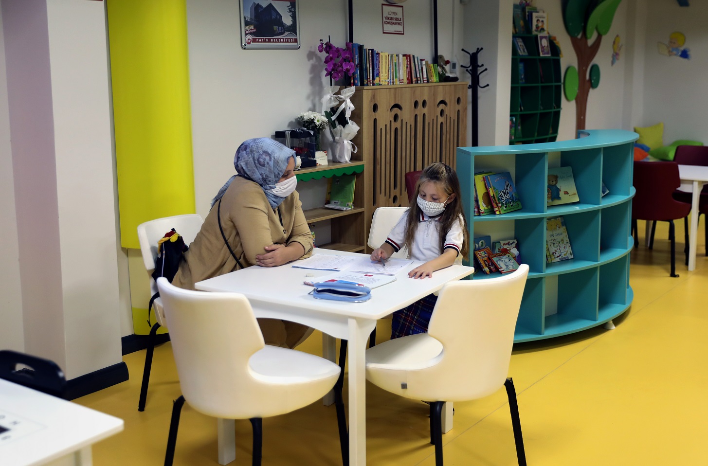 Bakanlığımız, Muzır İçeriklere Müdahale İhbar Hattı ile Çocuklar İçin Zararlı İçerikleri Mercek Altın Aldı