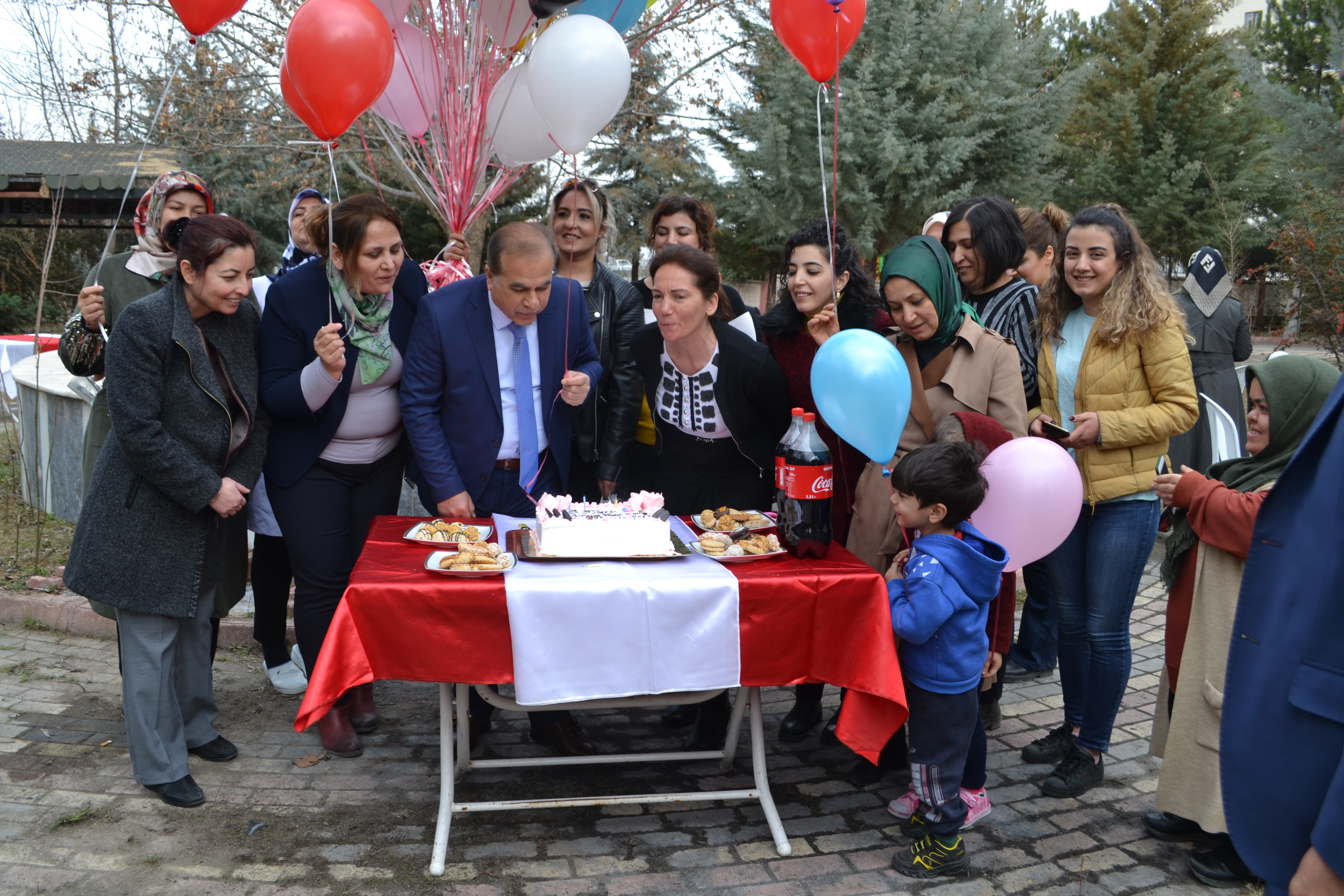 İl Müdürümüz Rasim Bulut, 8 Mart Dünya Kadınlar Günü münasebetiyle bir mesaj yayınladı.