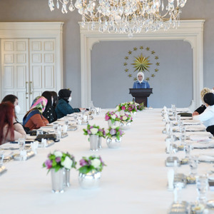 Emine Erdoğan, Özel Gereksinimli Çocukların Anneleriyle Bir Araya Geldi - fotoğraf 2