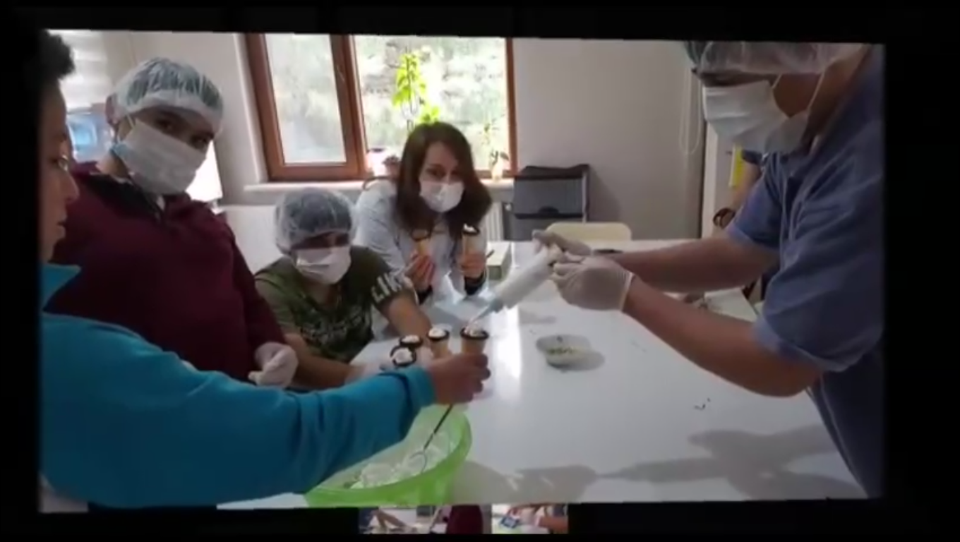 Çocukların Dondurma Sevdasının Önüne Geçilmez