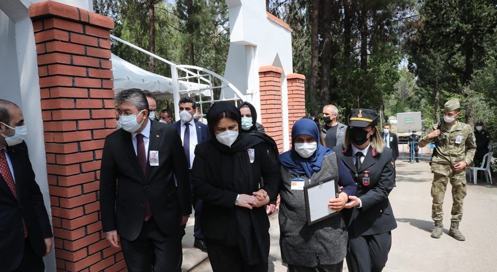 Bakan Yanık, Osmaniye’de Şehit Mustafa Çalım’ın cenaze törenine katıldı