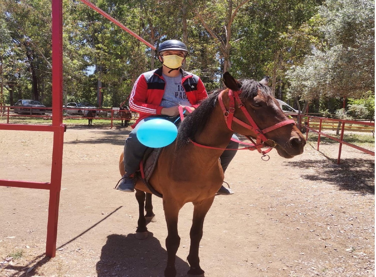 Özel Gereksinimli Bireylerimizin Ata Binme Dilekleri Gerçek Oldu