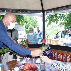 Huzurevi sakinleri için babalar günü etkinliği düzenlendi - fotoğraf 8