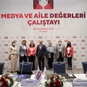 Medya Ve Aile Değerleri Çalıştayı Gerçekleştirildi - fotoğraf 1