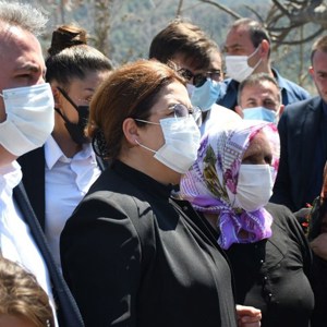 Bakanımız Yanık: “Yangından Etkilenenler İçin Sosyal Yardımlar Fonu’muzdan Toplam 21 Milyon Lira Kaynak Aktarımı Yaptık” - fotoğraf 4