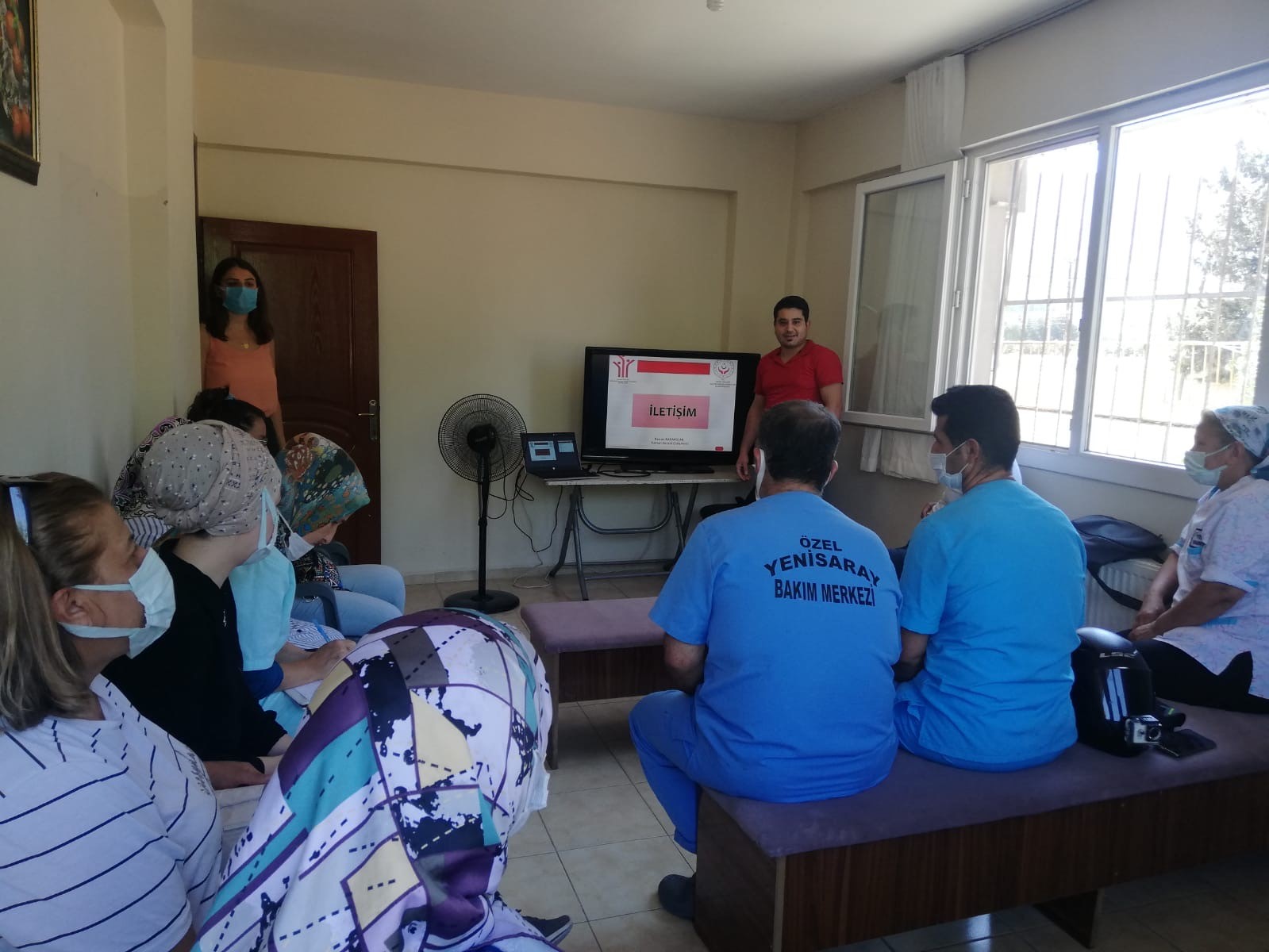 Özel Yeni Saray Bakım Merkezi Müdürlüğü personellerine “Değerler Eğitimi, İletişim ve Öfke Kontrolü” konularında hizmet içi eğitim programı düzenlendi.