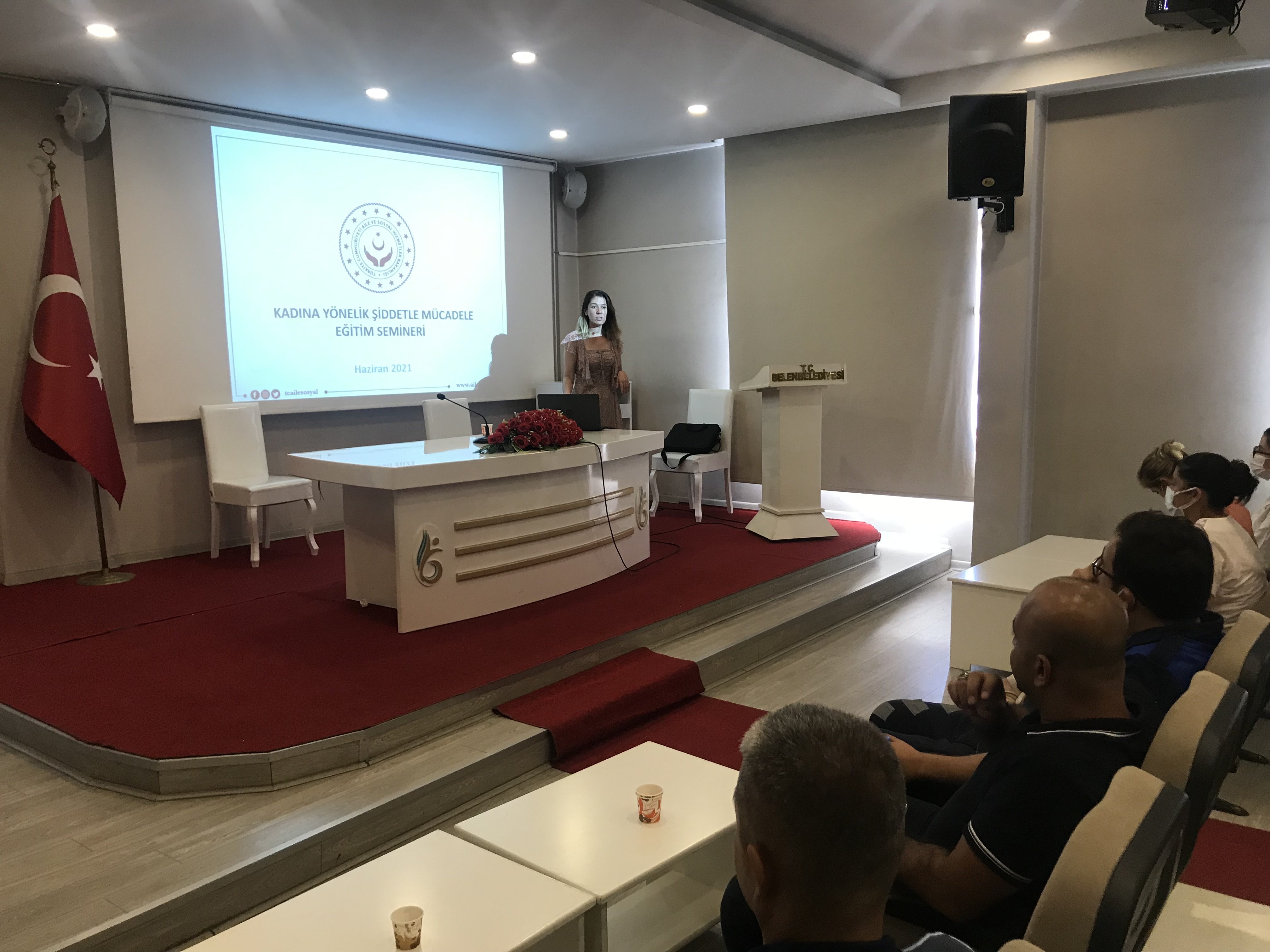 Belen Belediyesi Personellerine Yönelik “Kadına Yönelik Şiddetle Mücadele" Semineri Verildi.